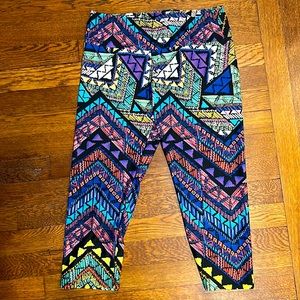 Multicolored printed leggings!